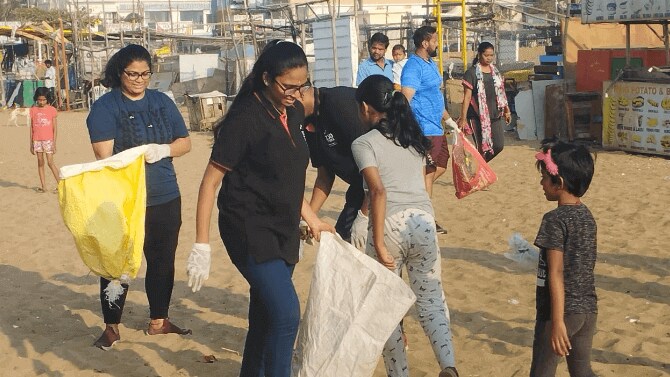 voluntary beach cleanup chennai